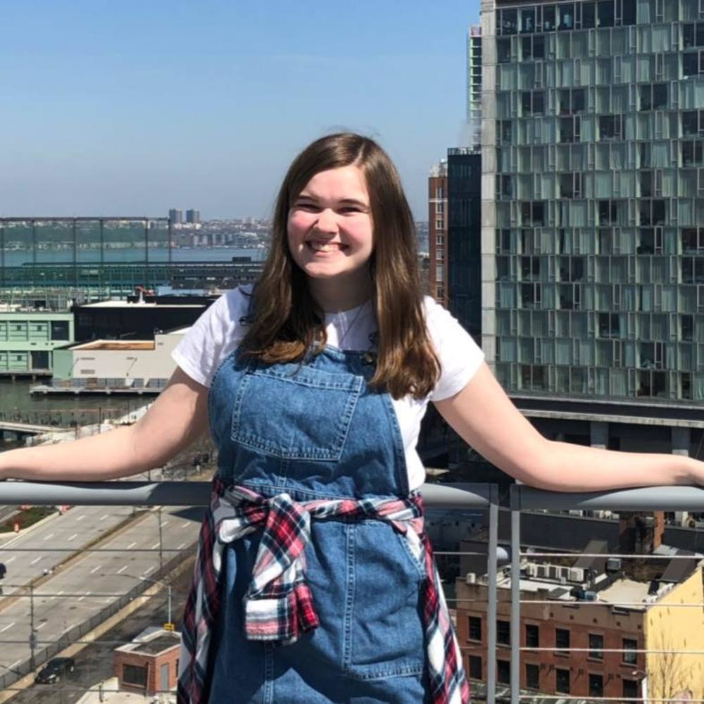 Meet your Posher, Laura